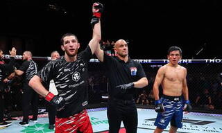Российского бойца освистали после победы в UFC