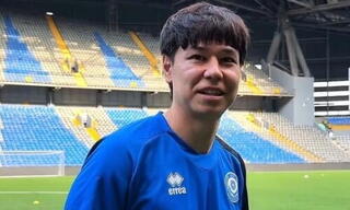 Футболисты Казахстана выбирают победителя финала Лиги Чемпионов!