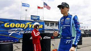 Скандал в NASCAR: гонщик оскорбил Мексику