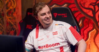 Катаоми достиг рейтинга 15 000 MMR.