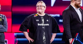 MOUZ vs Spirit: огненная битва на BLAST.tv Austin Major 2025