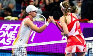 Елена Рыбакина готова к противостоянию с Игой Швентек на «Ролан Гаррос»