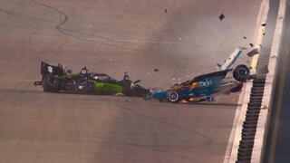 Жуткая авария Джозефа Ньюгардена в гонке IndyCar