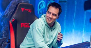 Как играть на Brewmaster в Dota 2: советы от DM