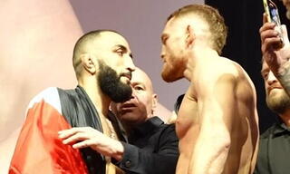 Напряженная дуэль взглядов перед титульным боем UFC.