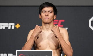 Казахстанцу из UFC нужна помощь перед поединком с Хабибом Нурмагомедовым
