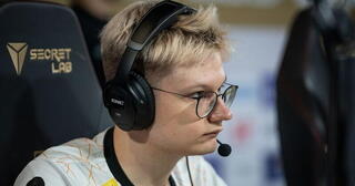 Virtus.pro и Team Secret в четвертьфинале The International 2025.