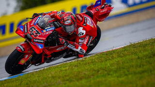 Баньяя шокировал всех и завоевал первый поул в Гран При Чехии MotoGP