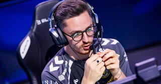 Team Vitality потерпел поражение от Legacy, но apEX сосредоточен на игре.