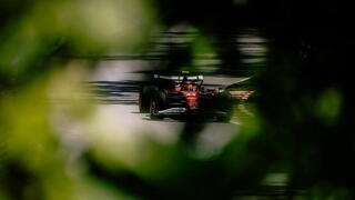 Льюис Хэмилтон удивлен выбором Ferrari шин