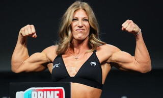 Новая чемпионка UFC поразила известного казахского бойца