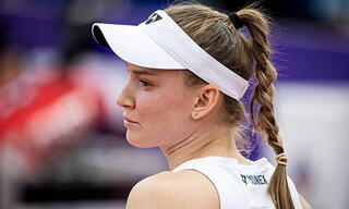 Рыбакина разделила фанатов своим празднованием