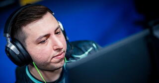 Aurora Gaming против Team Liquid в решающем матче IEM Dallas 2025.