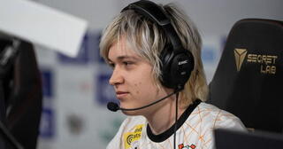 NAVI Junior – фаворит матча против Virtus.pro на отборочных TI 2025