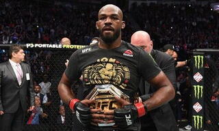 Более 20 тысяч человек требуют лишить Джона Джонса титула UFC