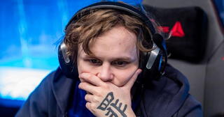 Dyrachyo пошутил над LenaGol0vach на BetBoom Streamers Battle