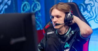 Аврора Гейминг против Геймин Гладиаторс в четвертьфинале BLAST Slam III по Dota 2