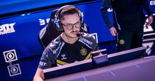Team Falcons vs Team Vitality: битва за финал IEM Dallas 2025!
