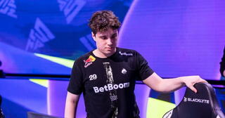 Team Spirit обыграла NAVI и ворвалась в плей-офф PGL Wallachia Season 5
