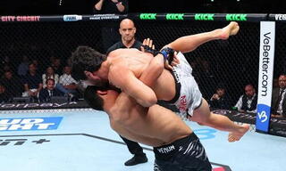 Мыктыбек Оролбай одержал яркую победу в UFC