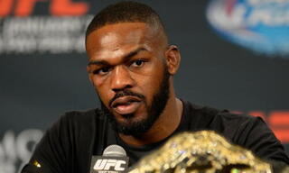 Джон Джонс назвал «полного придурка» из бойцов UFC.