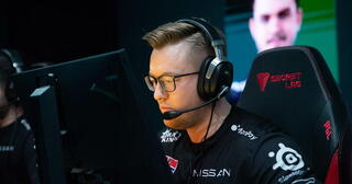 MOUZ ОДОЛЕЛА FAZE CLAN СО СЧЕТОМ 2:0 НА BLAST PREMIER: WORLD FINAL 2024