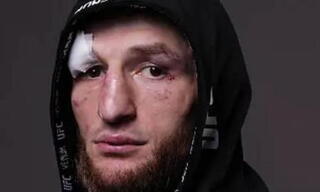 Российский боец победил казахстанца в шокирующем поединке в UFC