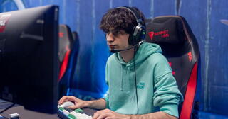 PARIVISION победила AVULUS на групповом этапе DreamLeague Season 26.