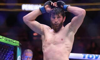 Чемпион UFC из России: тень или свет?