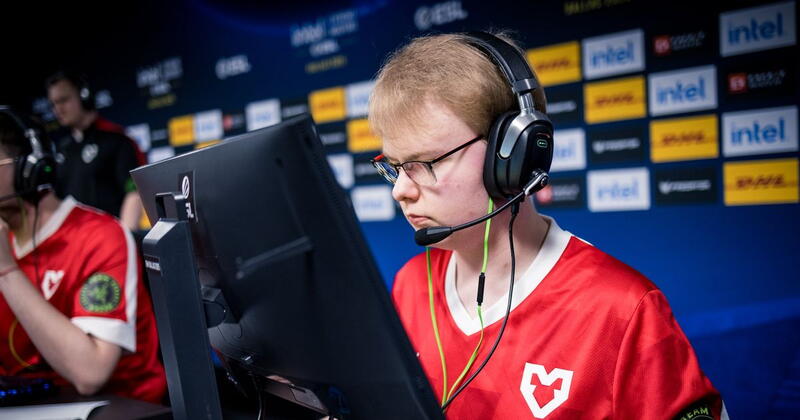 MOUZ прошла в плей-офф IEM Dallas 2025, разгромив Team Liquid
