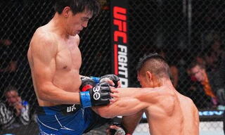 Известный комментатор оценил шансы казахстанца перед боем на турнире UFC Fight Night 259.