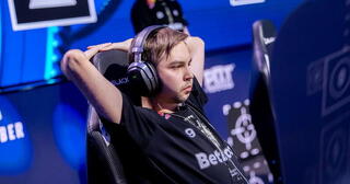 Team Spirit с шансами обыграть Wildcard в BLAST Rivals Spring 2025.
