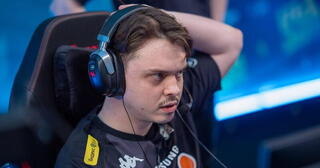 Virtus.pro разгромила B8 Esports на BLAST.tv Austin Major 2025