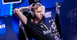 Team Spirit разгромил Wildcard Gaming в рамках BLAST Rivals Spring 2025.