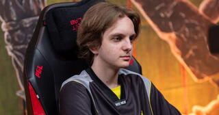 NAVI Junior победили Gaimin Gladiators на первом групповом этапе DreamLeague Season 26